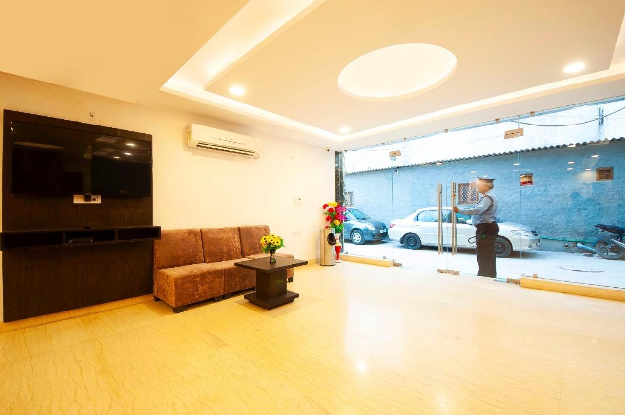 Hotel Belwood Suites - Near New Delhi Airport ภายนอก รูปภาพ